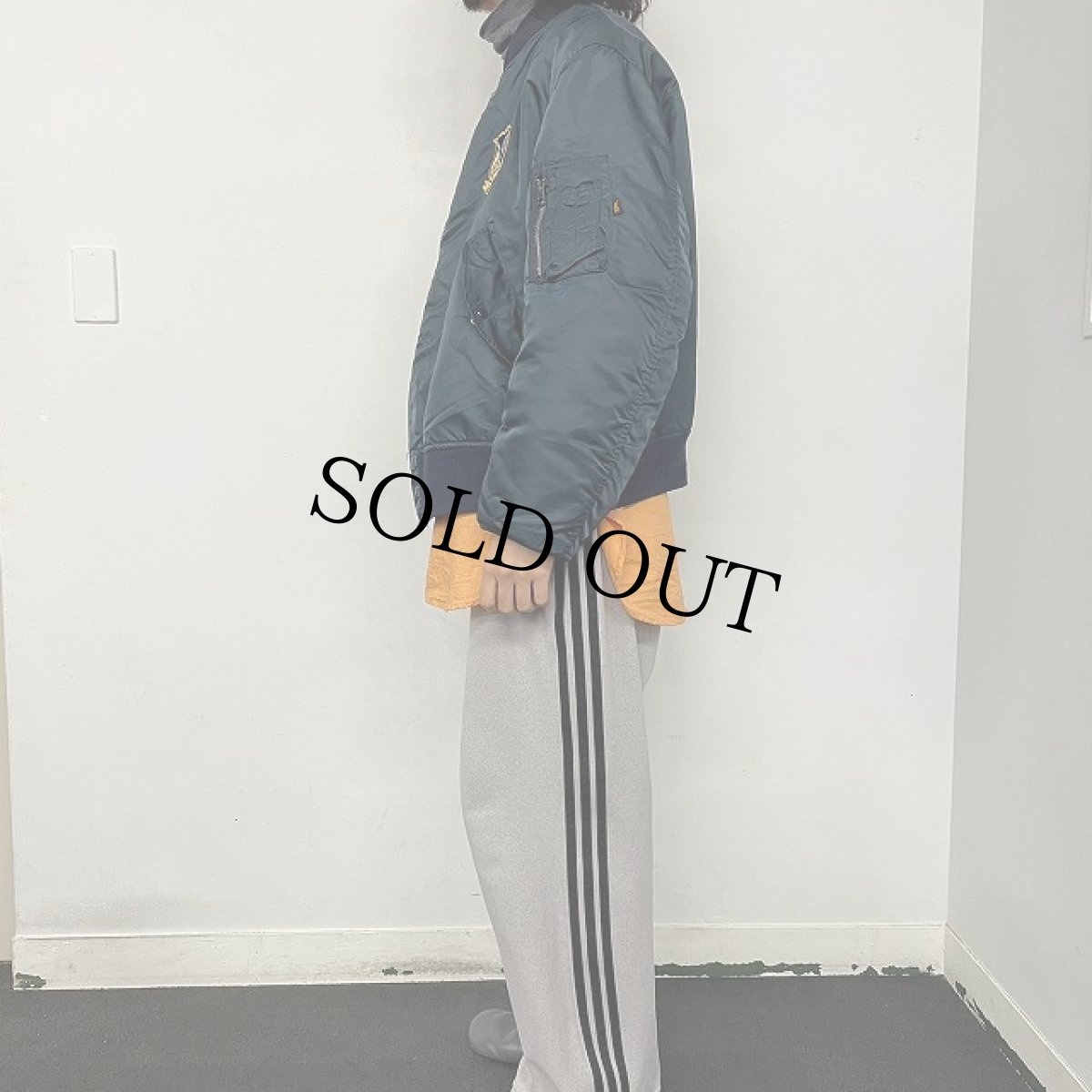 画像4: 90's〜 ALPHA INDUSTRIES,INC. 民間用 MA-1 フライトジャケット XX-LARGE (4)