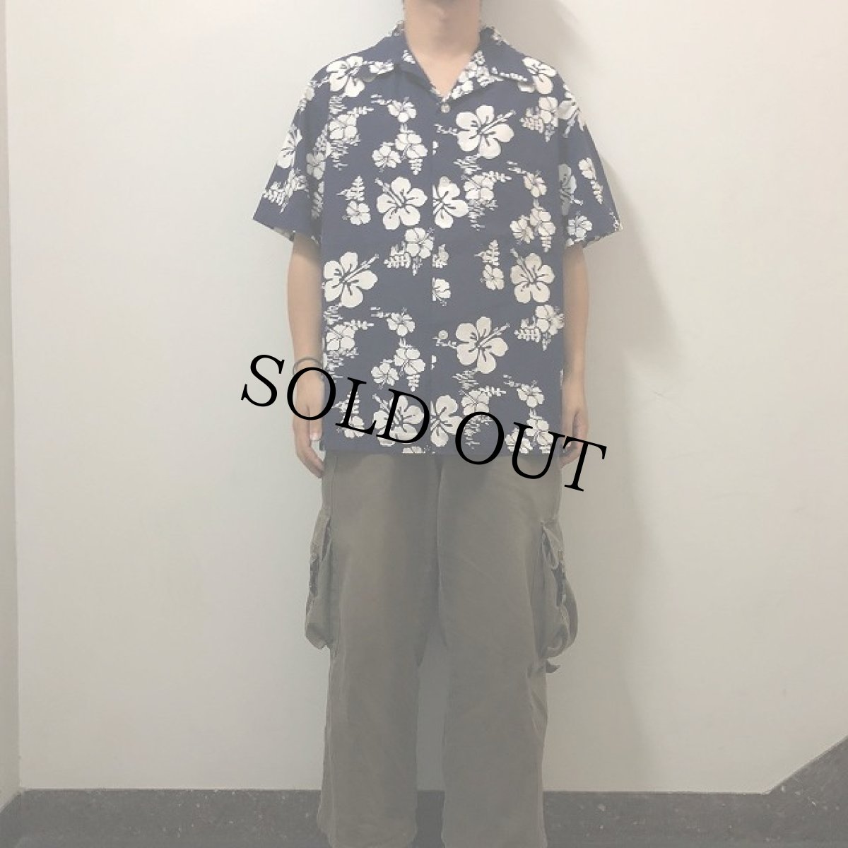 画像2: 70's Ui-Maikai HAWAII製 ハイビスカス柄 オールオーバーパターン コットンアロハシャツ (2)