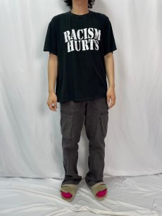 画像2: 90's USA製 "RACISM HURTS" メッセージプリントTシャツ XL (2)