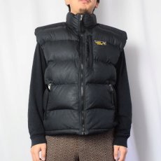 画像2: MOUNTAIN HARD WEAR ロゴ刺繍 ダウンベスト BLACK M (2)