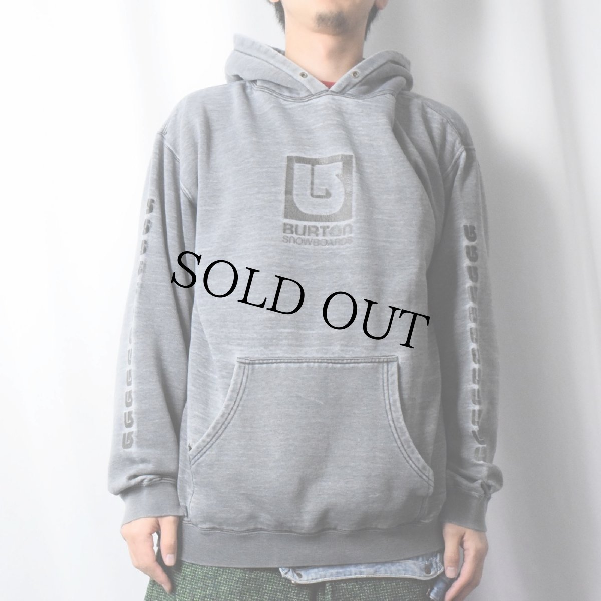 画像2: BURTON SNOWBOARDS ロゴプリントスウェットフーディー  (2)