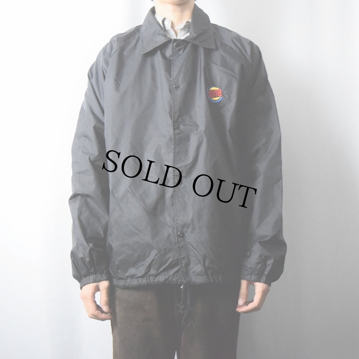 画像2: 90's BURGER KING ハンバーガーショップ ロゴ刺繍コーチジャケット BLACK L (2)