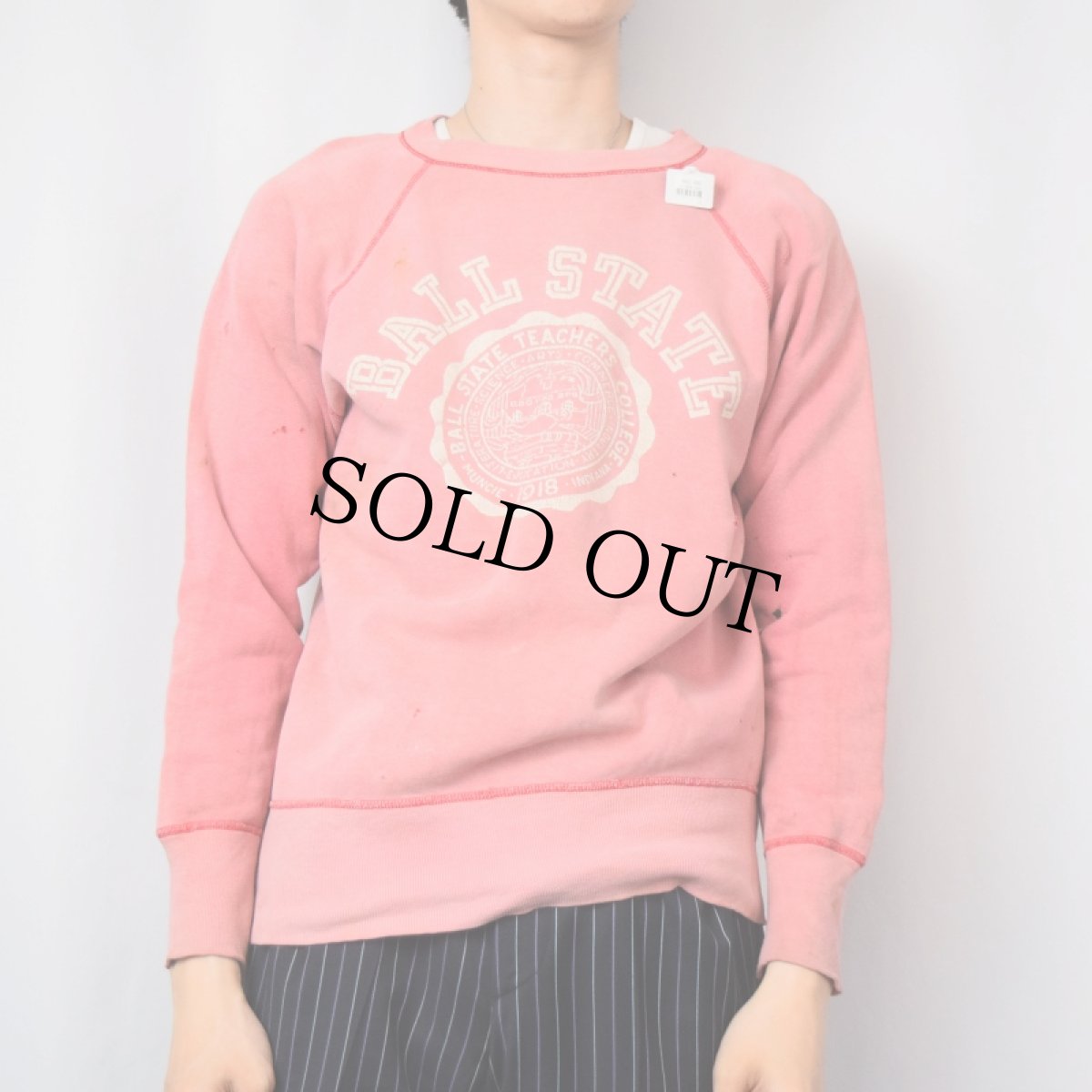 画像2: 50〜60's Champion 小文字ランタグ "BALL STATE" ラグランスウェット M (2)