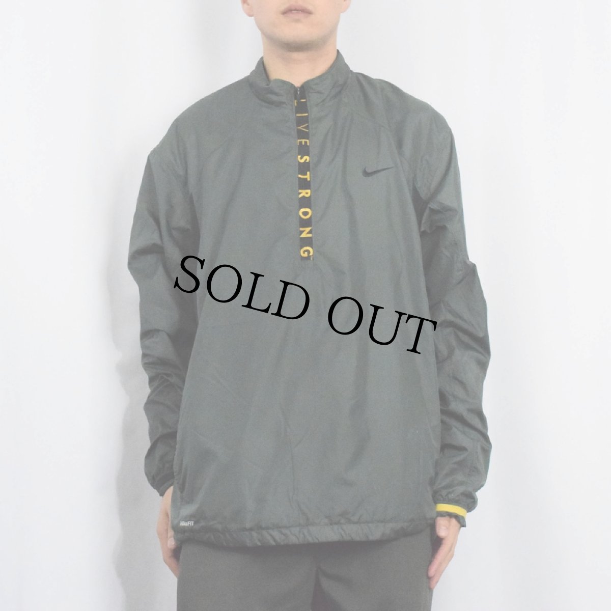 画像3: NIKE "LIVESTRONG" プルオーバージャケット XXL (3)