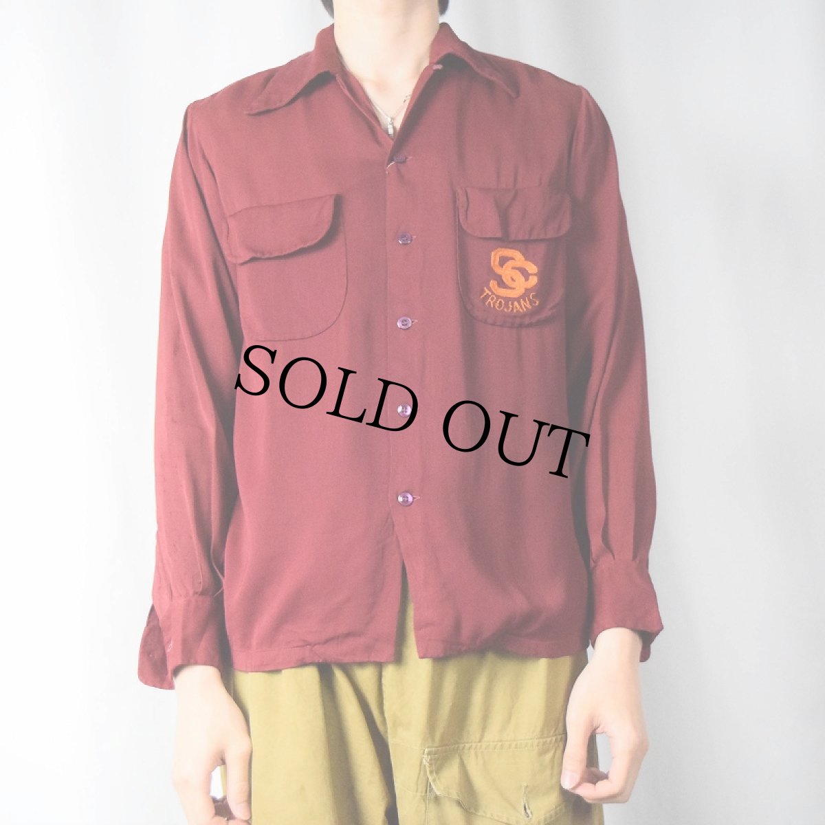 画像2: 40〜50's チェーン刺繍 レーヨン混 オープンカラーシャツ (2)