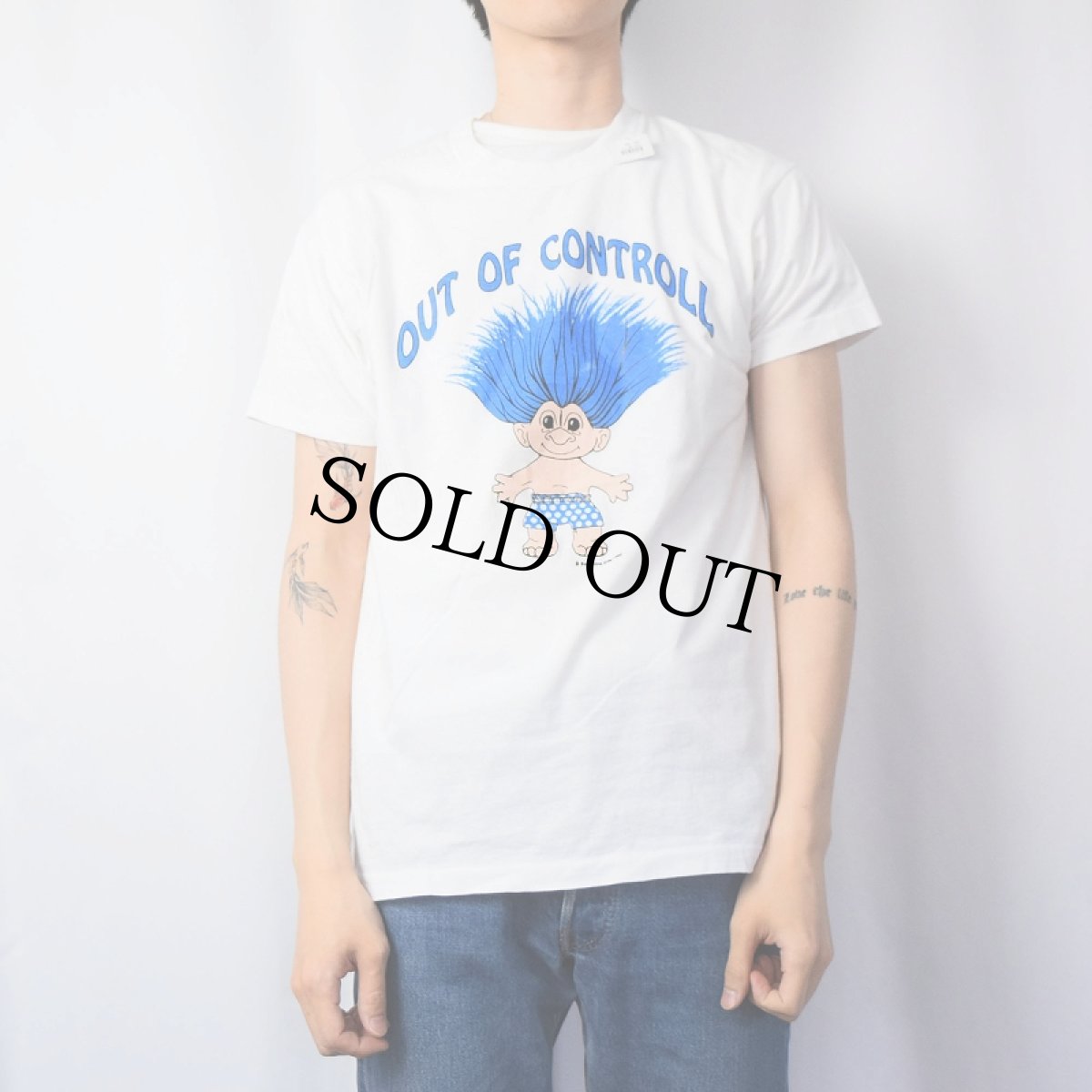 画像2: 90's TROLL IRELAND製 "OUT OF CONTROLL" キャラクタープリントTシャツ XL (2)