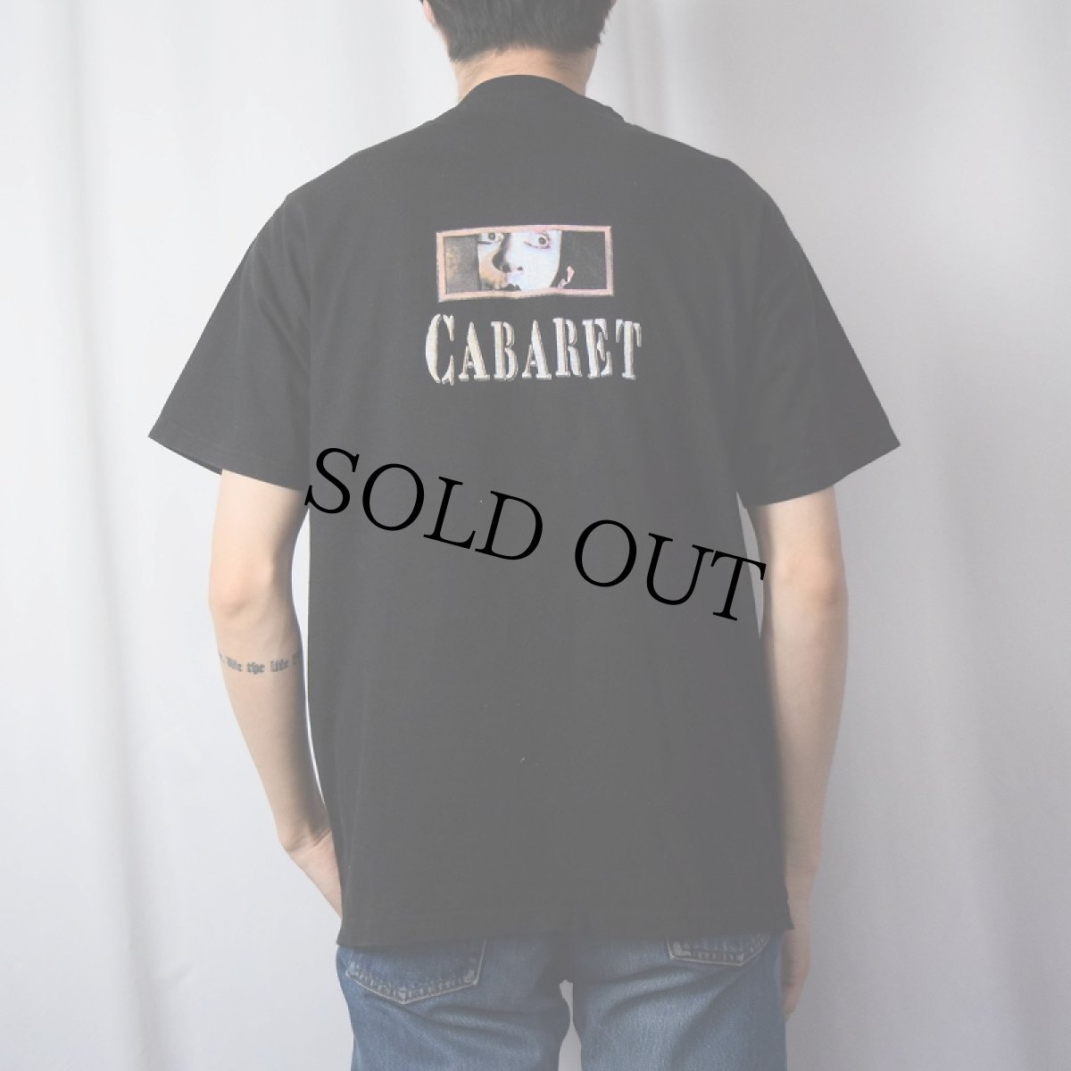 画像4: CABARET "IN HERE LIFE IS BEAUTIFUL" ミュージカル映画プリントTシャツ BLACK L (4)