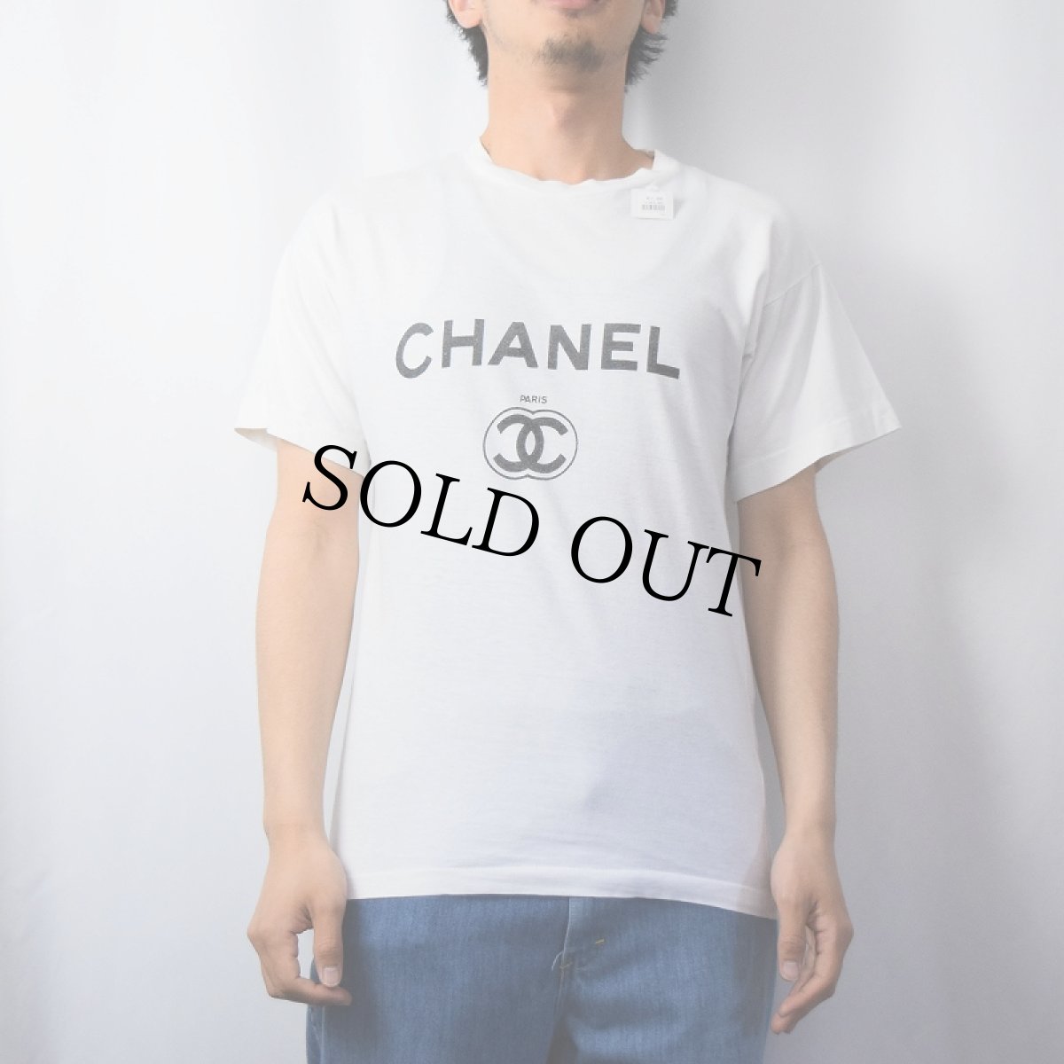 画像2: ブート 90's CHANEL ロゴプリントTシャツ (2)