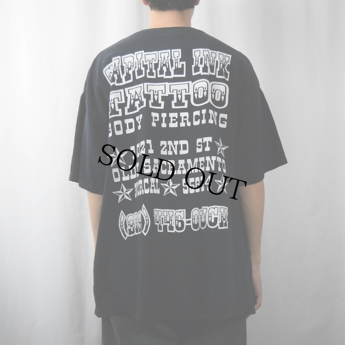 画像4: Charles Manson "CAPITAL INK TAT2" カルト指導者プリント タトゥーショップTシャツ BLACK 2XL (4)