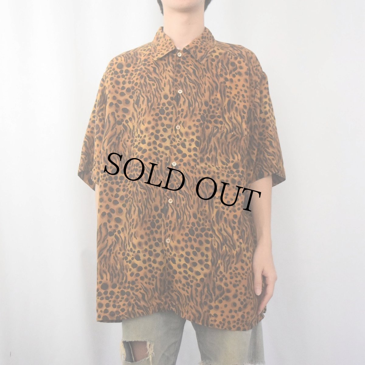 画像2: Brioni ITALY製 アニマル柄 レーヨンシャツ XXL (2)