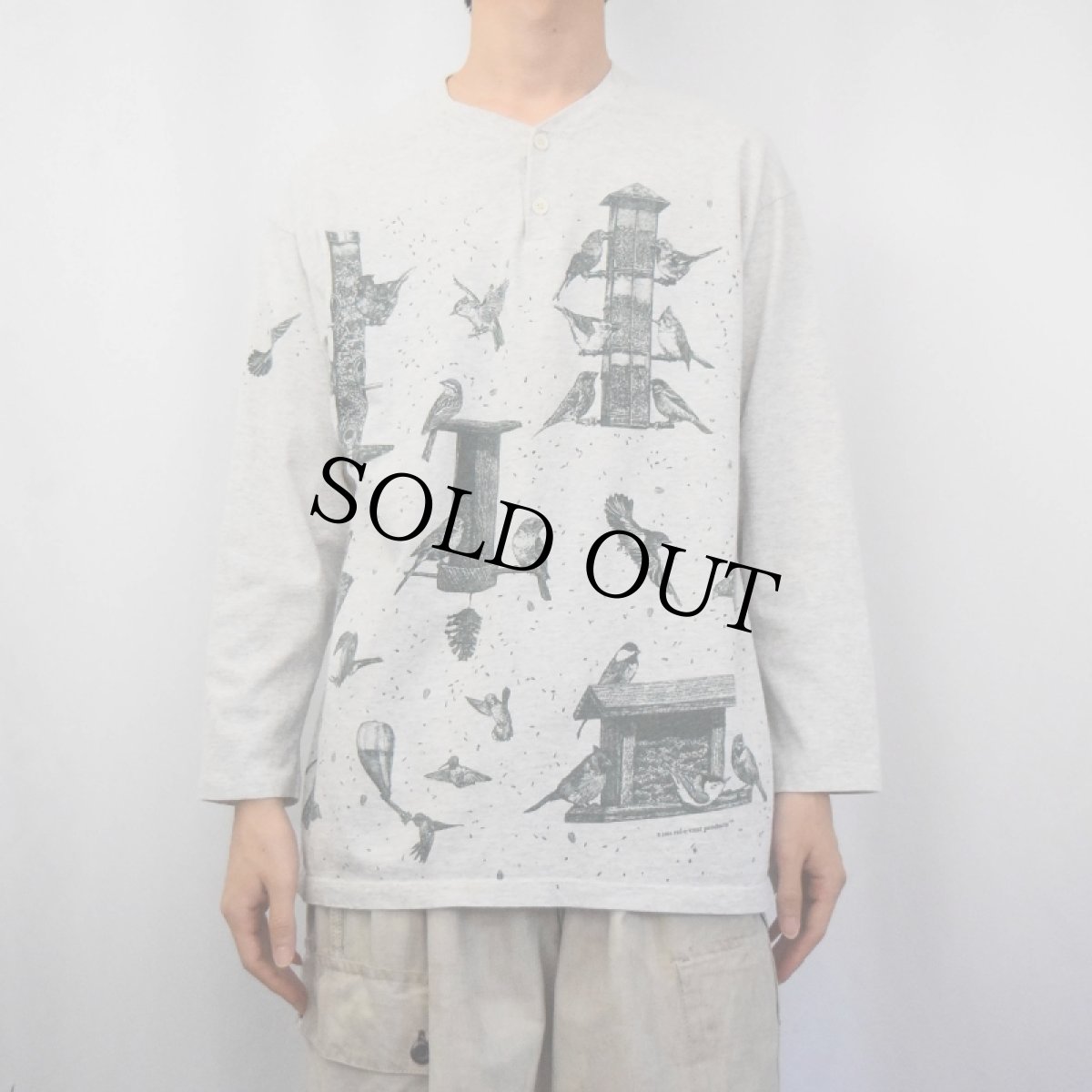 画像2: 90's rel-e-vant products USA製 鳥プリント ヘンリーネックロンT L (2)