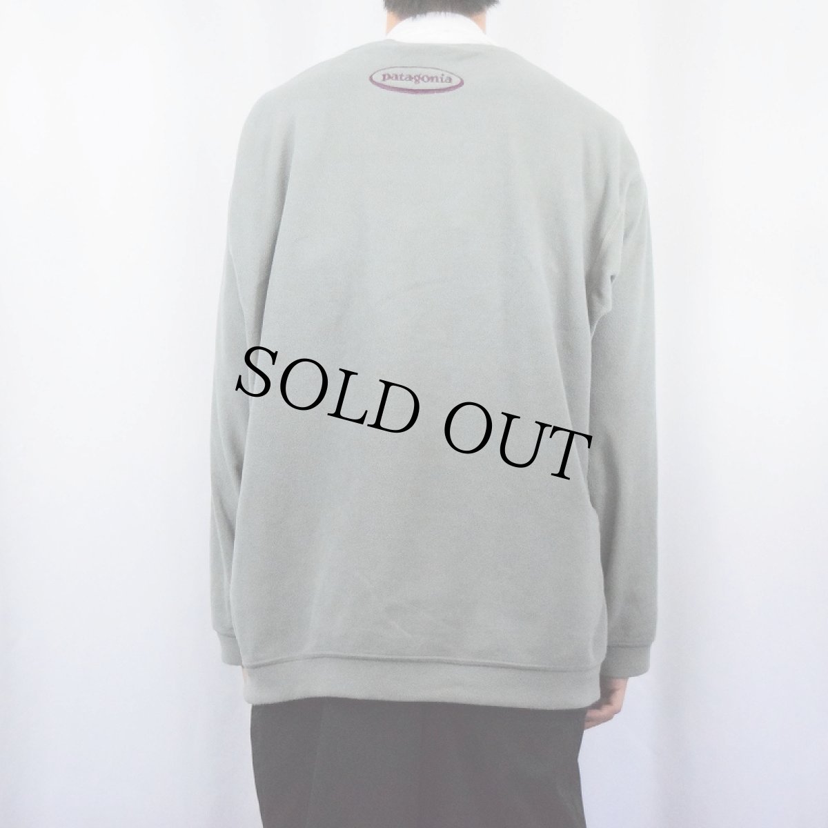 画像4: Patagonia ロゴ刺繍 シンチラフリースロンT KHAKI L (4)