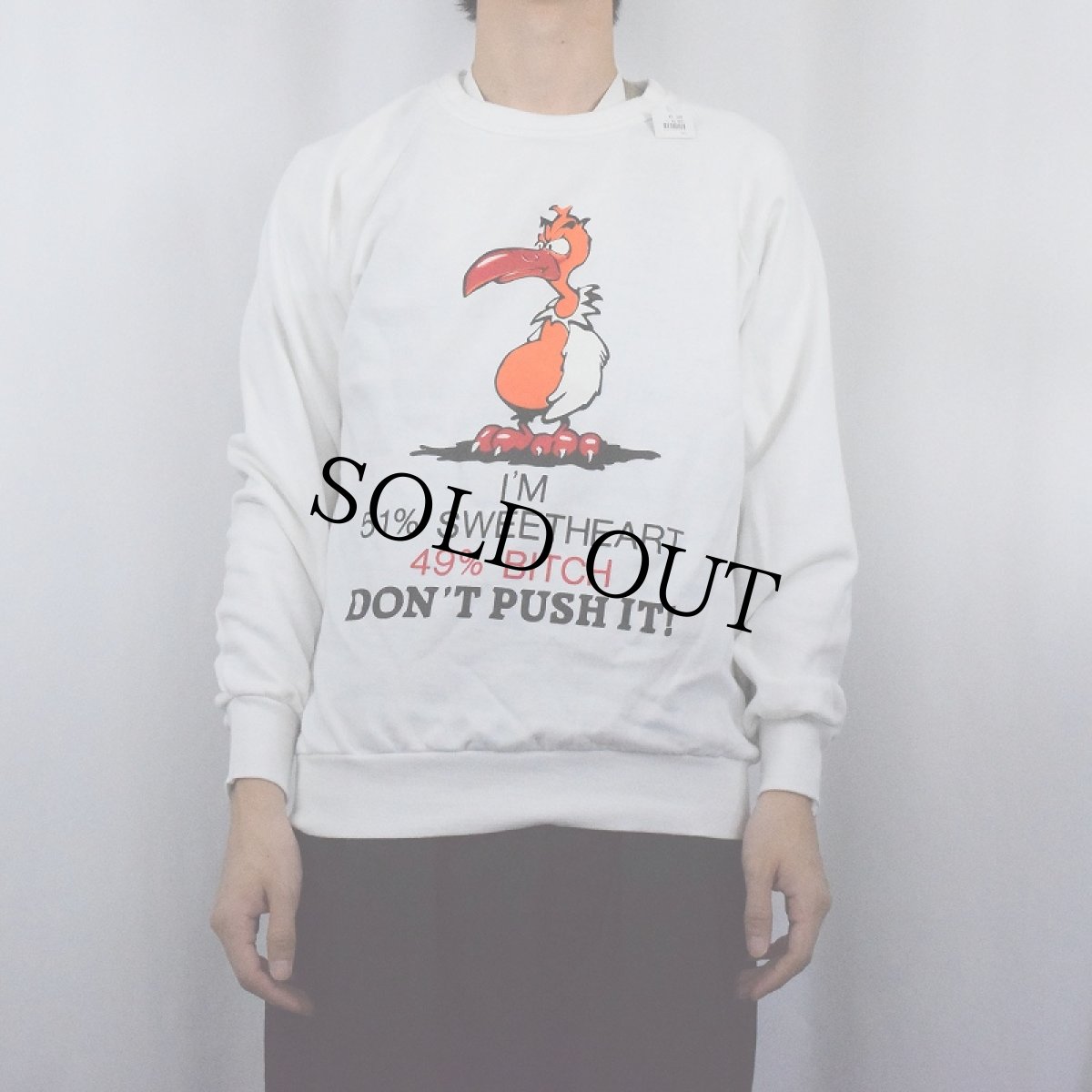 画像2: 80's "I'M 51% SWEETHERT 49% BITCH DON'T PUSH IT!" ジョークプリントラグランスウェット (2)