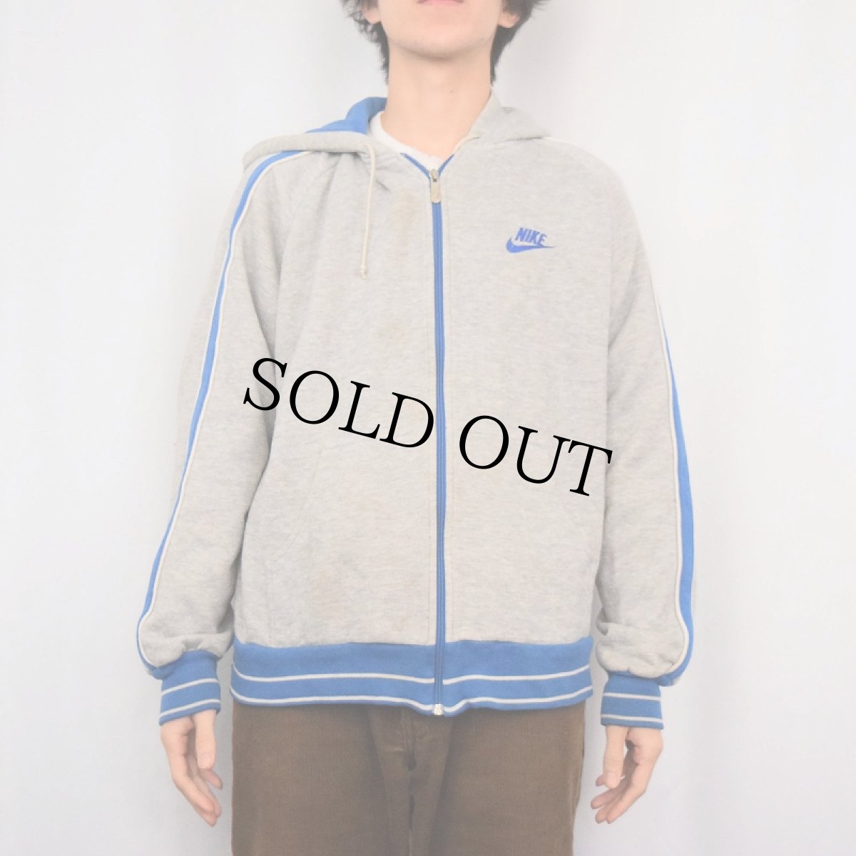 画像2: 80's NIKE 紺タグ サイドライン スウェットジップパーカー XL (2)