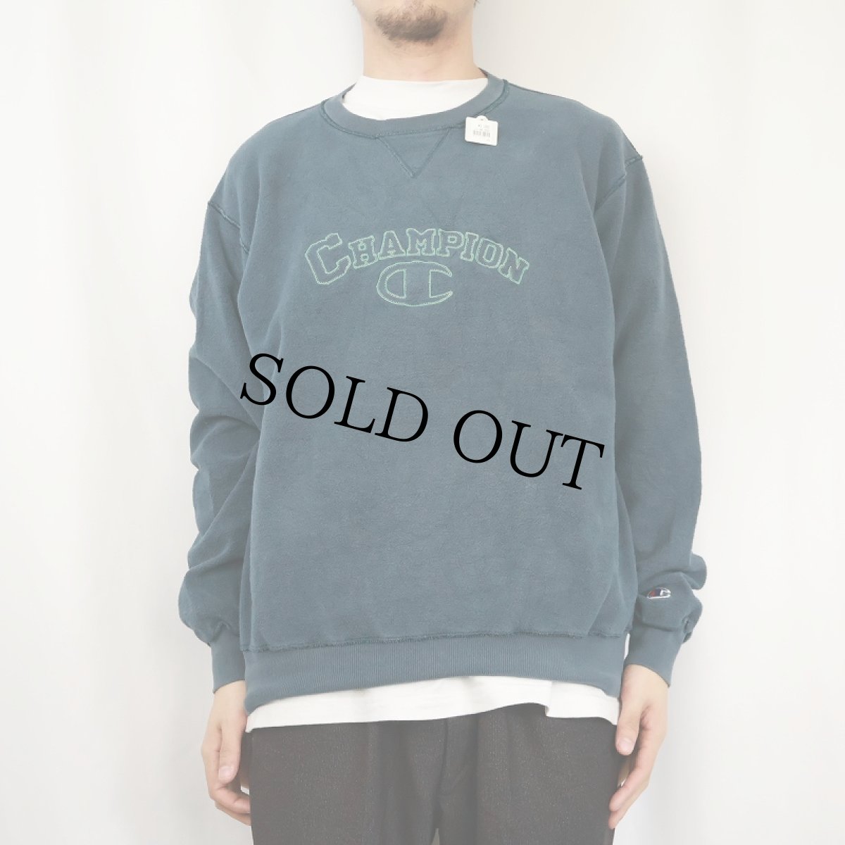 画像2: 90's〜 Champion インサイドアウトデザイン ロゴ刺繍スウェット (2)