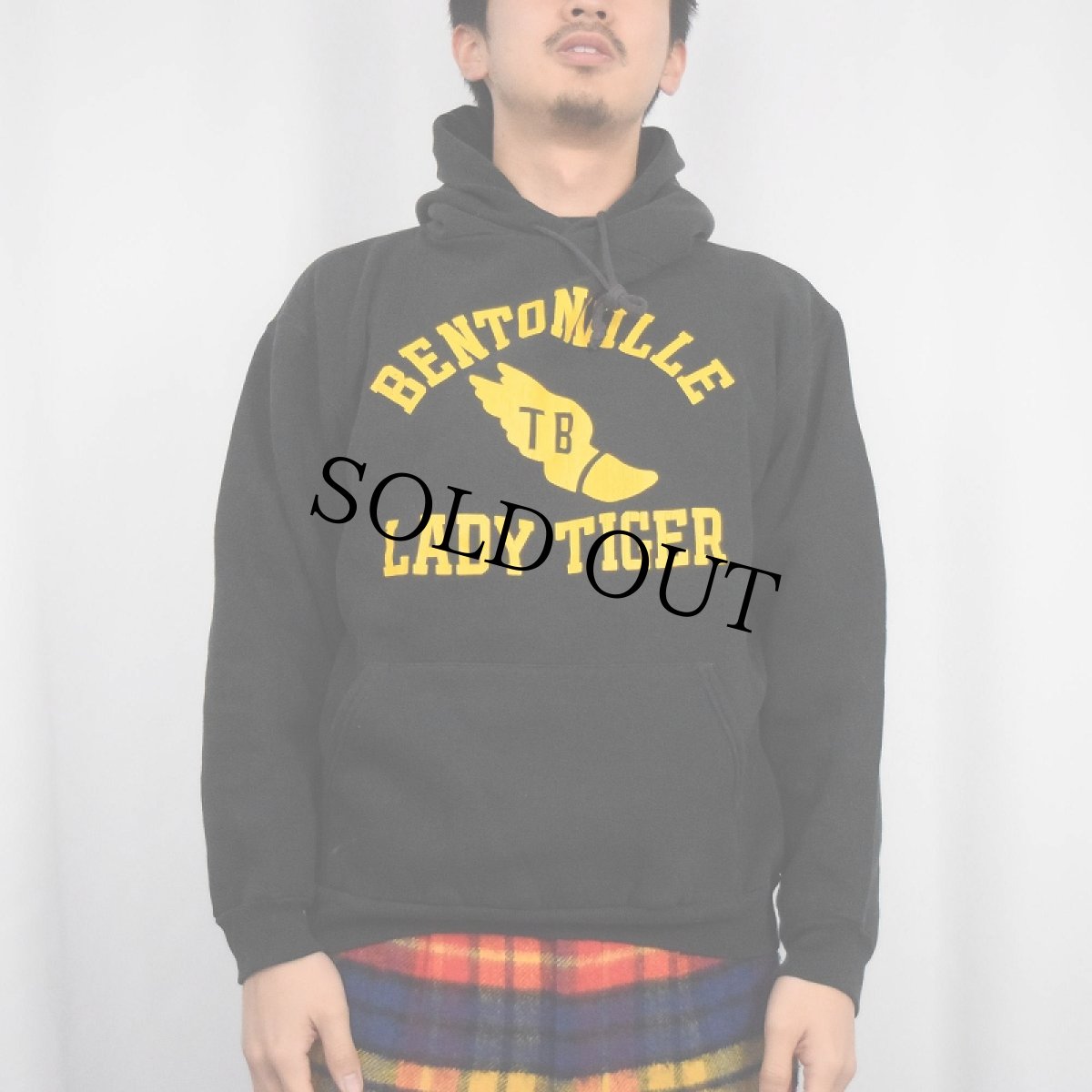 画像2: 80’s RUSSELL ATHLETIC USA製 "BENTONVILLE" プリントスウェットフーディー BLACK L (2)