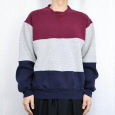 画像2: 90's RUSSELL ATHLETIC USA製 前V 切り替えデザインスウェット L (2)