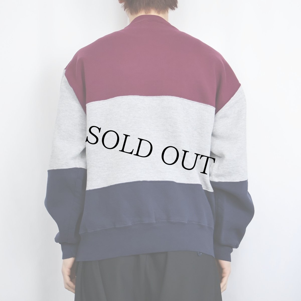 画像3: 【SALE】 90's RUSSELL ATHLETIC USA製 前V 切り替えデザインスウェット L (3)