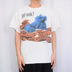 画像2: 90's COOKIE MONSTER "got milk" キャラクタープリント Tシャツ L (2)