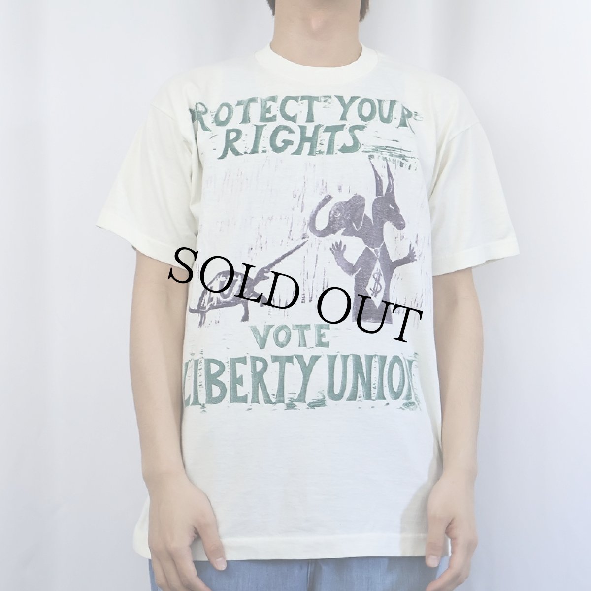 画像2: 90's USA製 "PROTECT YOUR RIGHTS VOTE LIBERTY UNION" プリントTシャツ L (2)