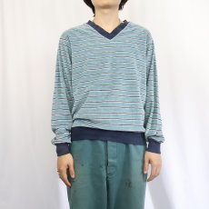 画像2: 〜90's ROYAL PLUSH USA製 マルチボーダー柄 Vネック ベロアロンT L (2)