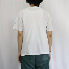 画像3: 90's NIKE 銀タグ UK製 "CHALLENGE COURT" プリントTシャツ M (3)