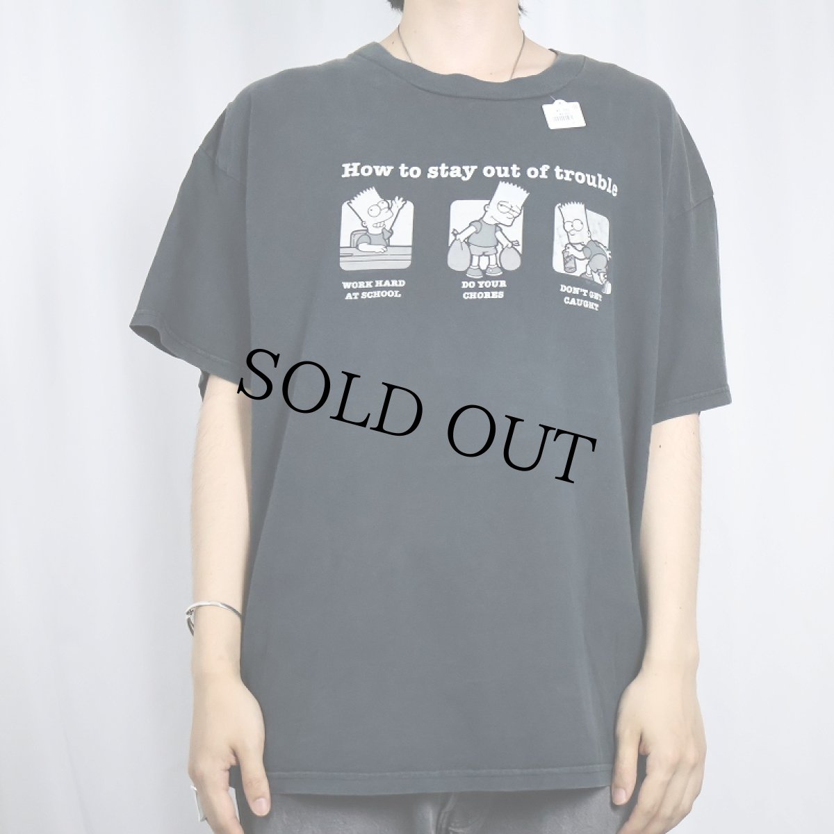 画像2: THE SIMPSONS "How to stay out of trouble" キャラクタープリントTシャツ XL (2)