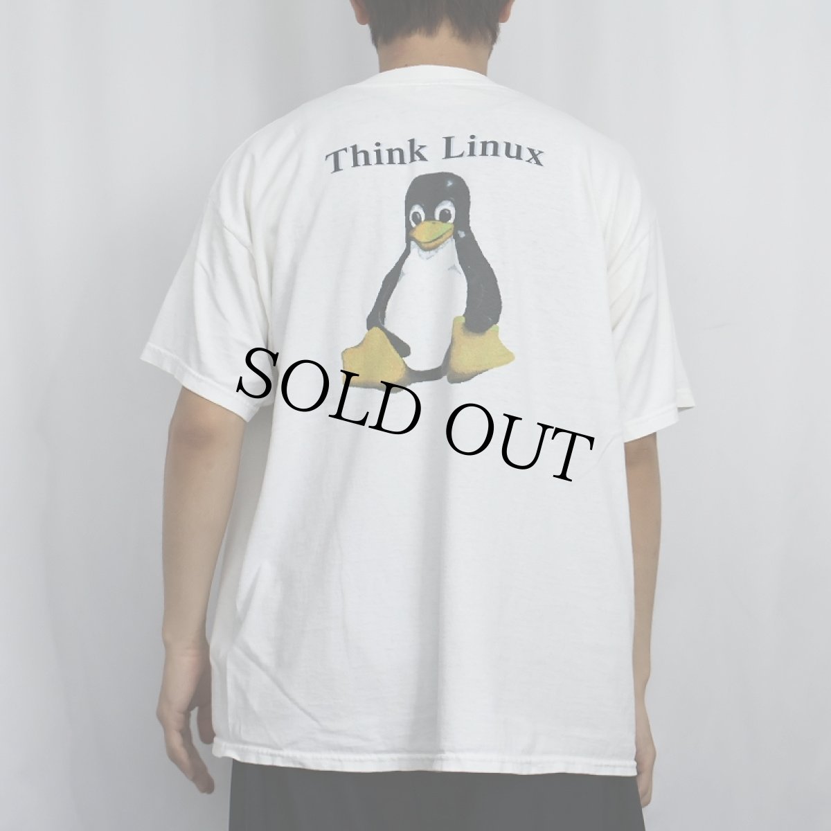 画像4: LINUX "Think Linux" コンピューター企業パロディプリントTシャツ XL (4)