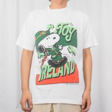 画像2: 90's SNOOPY USA製 "JOY IRELAND" キャラクタープリントTシャツ L (2)