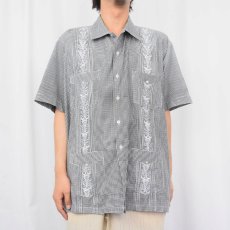 画像2: GUAYABERA ギンガムチェック柄 刺繍デザイン キューバシャツ XL (2)