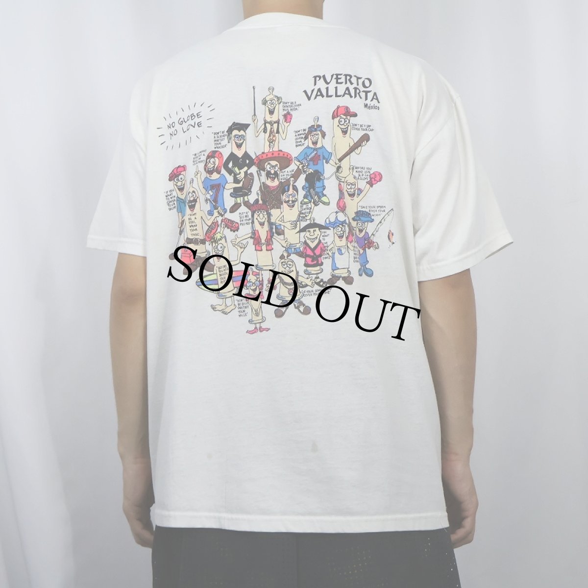 画像4: PVERTO VALLARTA Maxico "NO GLOBE NO LOVE" シュールイラスト エロプリントTシャツ ONESIZE  (4)