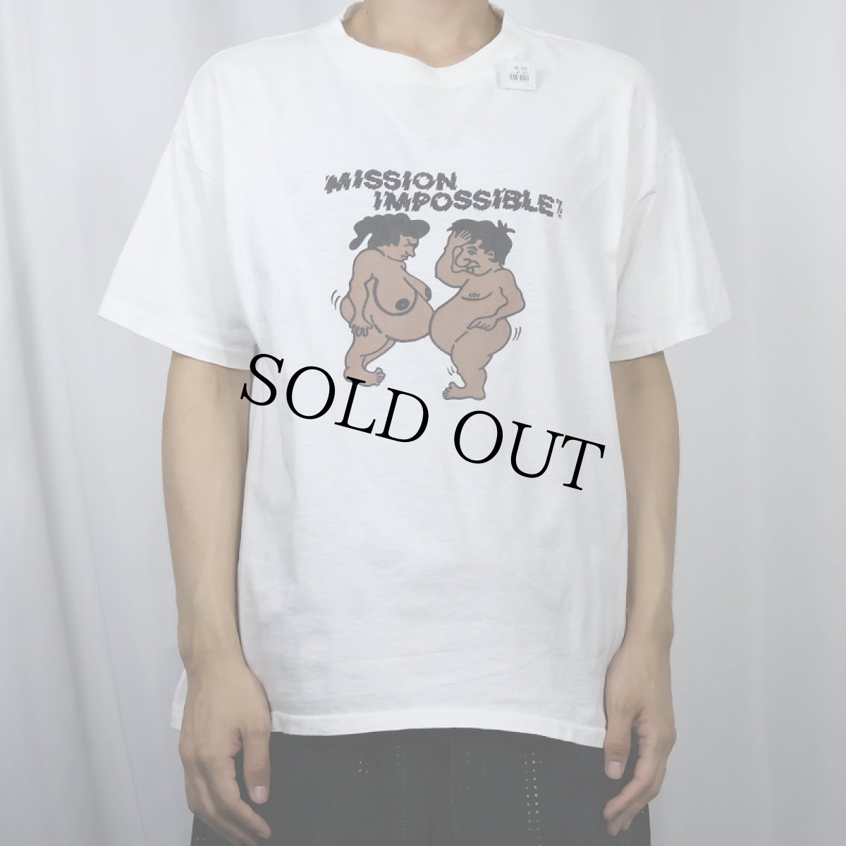 画像2: 90's "MISSION IMPOSSIBLE!" シュールイラストプリントTシャツ L (2)