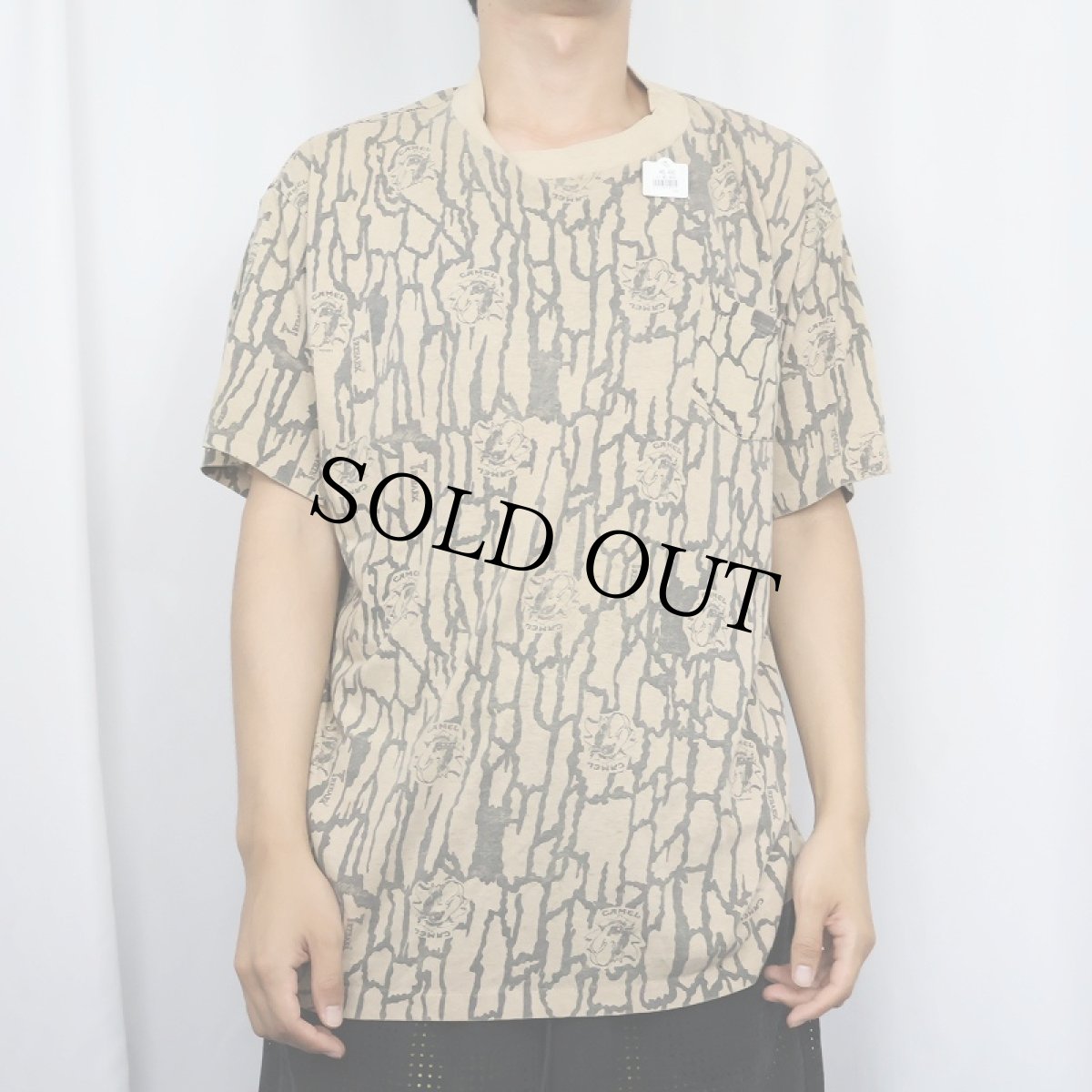 画像2: 80's CAMEL USA製 "TREBARK" カモ柄 タバコ企業プリントＴシャツ XL (2)