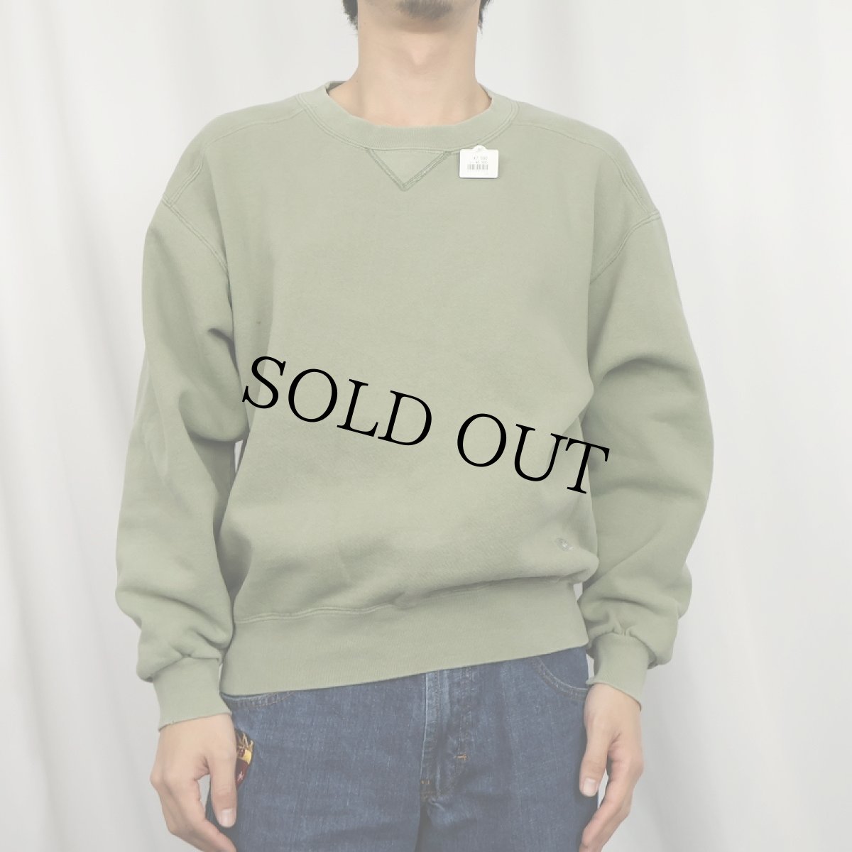 画像2: 90's RUSSELL ATHLETIC USA製 "HIGH COTTON" 前V スウェット M (2)