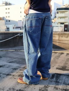 画像2: Kik Wear 刺繍デザイン ワイドデニムパンツ W33 (2)