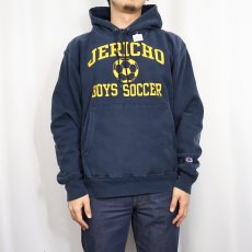 画像2: Champion PREMIUM REVERE WEAVE "JERICHO BOYS SOCCER" スウェットフーディー NAVY M (2)