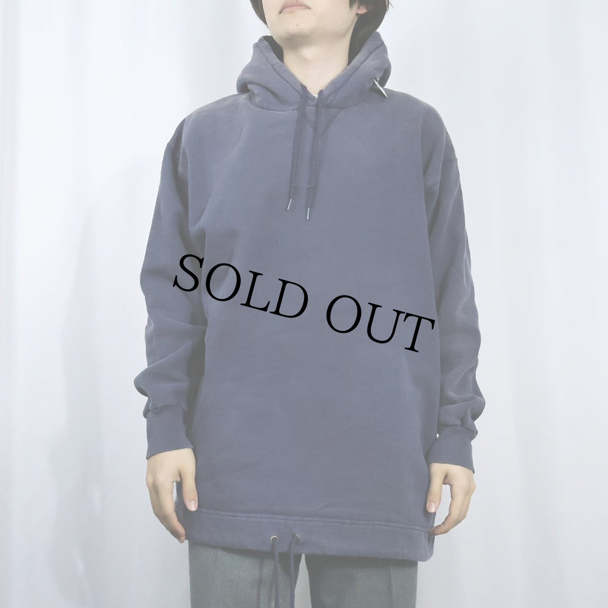 画像2: 90's RUSSEL ATHELETIC USA製 "HIGH Cotton" 前V 無地スウェット NAVY M (2)