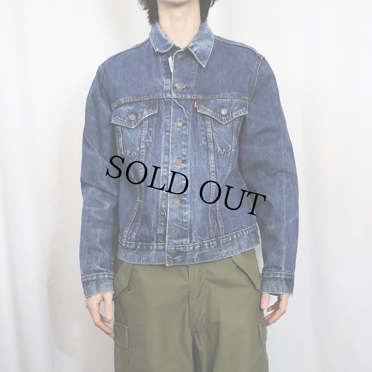 画像2: 60〜70's LEVI'S 70505 BIGE デニムジャケット (2)