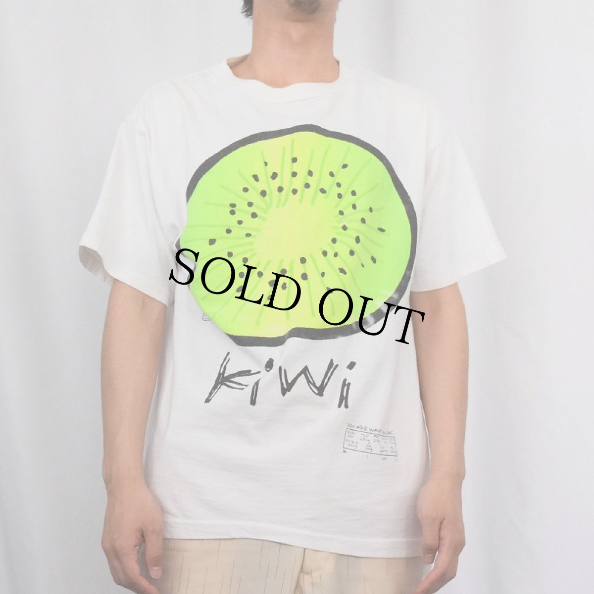 画像2: 90's GRAVITY GRAPHICS USA製 "Kiwi" フルーツイラスト プリントTシャツ L (2)