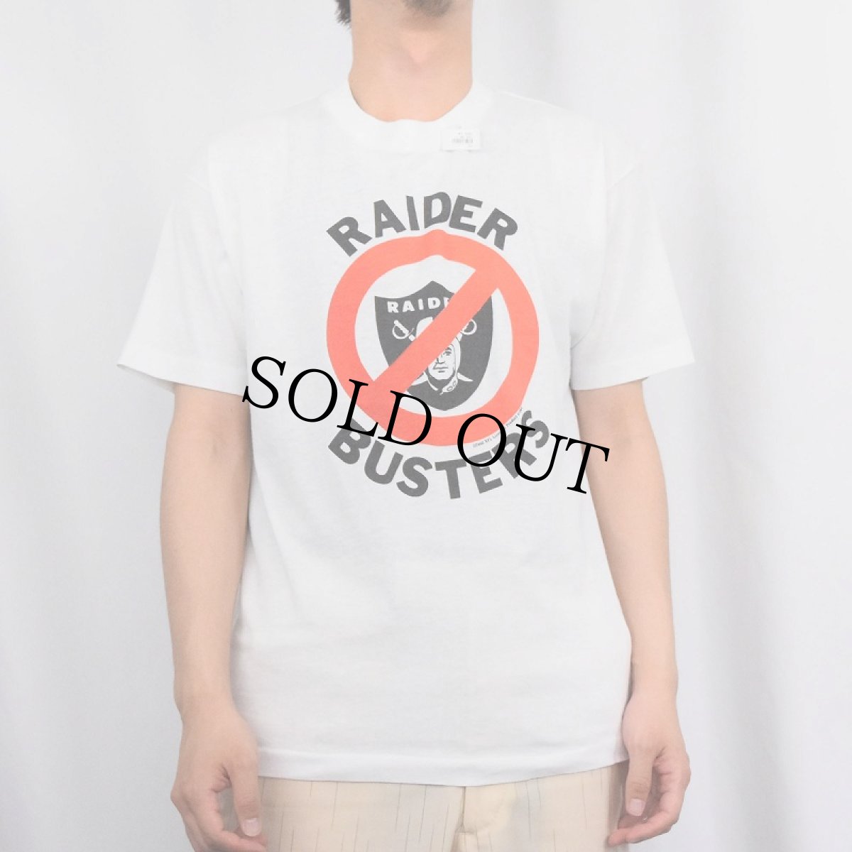 画像2: 80's "RAIDER BUSTERS" NFLチーム パロディプリントTシャツ XL (2)