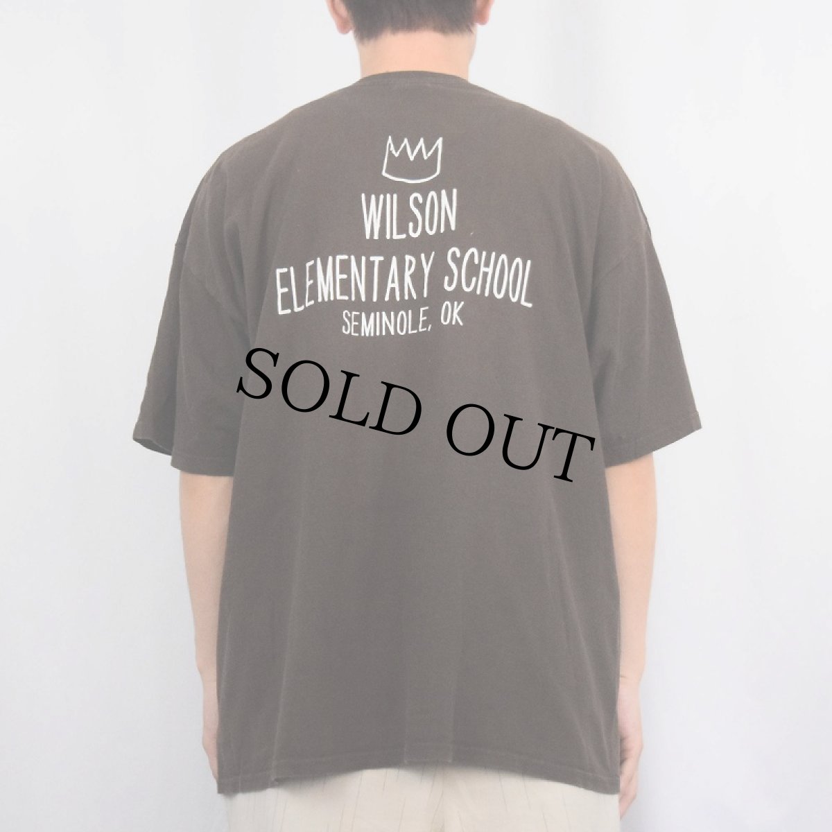 画像4: "WILD ABOUT READING" 絵本パロディプリントTシャツ BROWN XL (4)