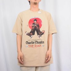 画像2: Charles Chaplin "THE RINK" イラストプリントTシャツ  (2)