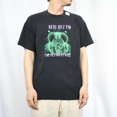 画像2: 90's USA製 KFJC 89.7FM ラジオ局 プリントTシャツ BLACK L (2)
