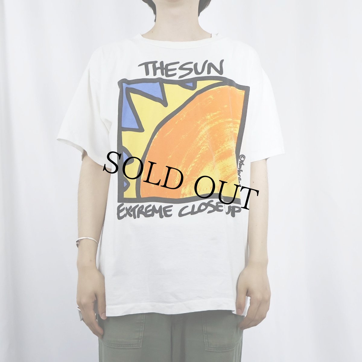 画像2: 90's 90°ANGLE USA製 "THE SUN EXTREME CLOSE-UP" 太陽イラストTシャツ L (2)