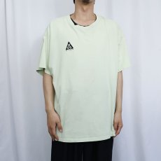 画像2: NIKE ACG ロゴ刺繍 Tシャツ LIME GREEN XL (2)