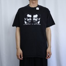 画像2: Richard Nixon "ZOMBIE vs SHARK" パロディプリントTシャツ BLACK L (2)