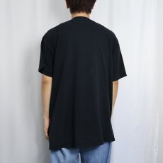 画像3: PLEASURES × JOY DIVISION "LOVE WILL TEAR US APART" ポストパンクバンドTシャツ BLACK (3)