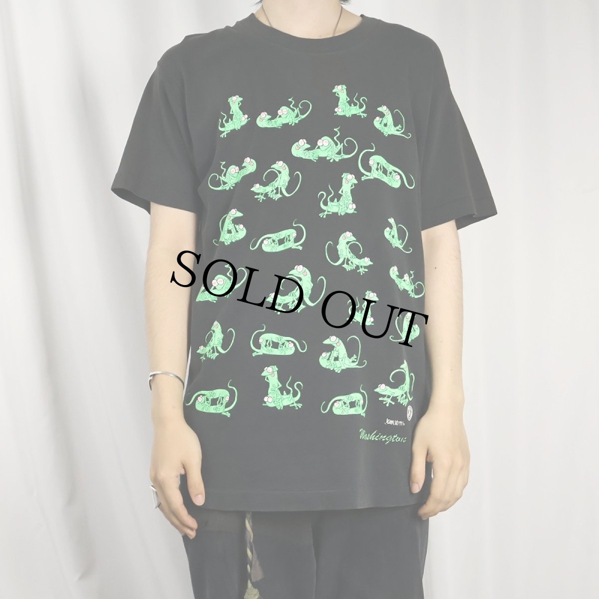 画像2: 90's USA製 四十八手 トカゲプリント エロTシャツ BLACK M (2)