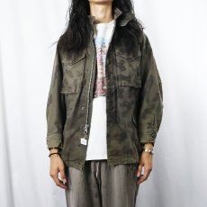 画像2: 60's U.S.ARMY M-51 "COMP UK or CAN" ハンドペイント フィールドジャケット SHORT-SMALL (2)