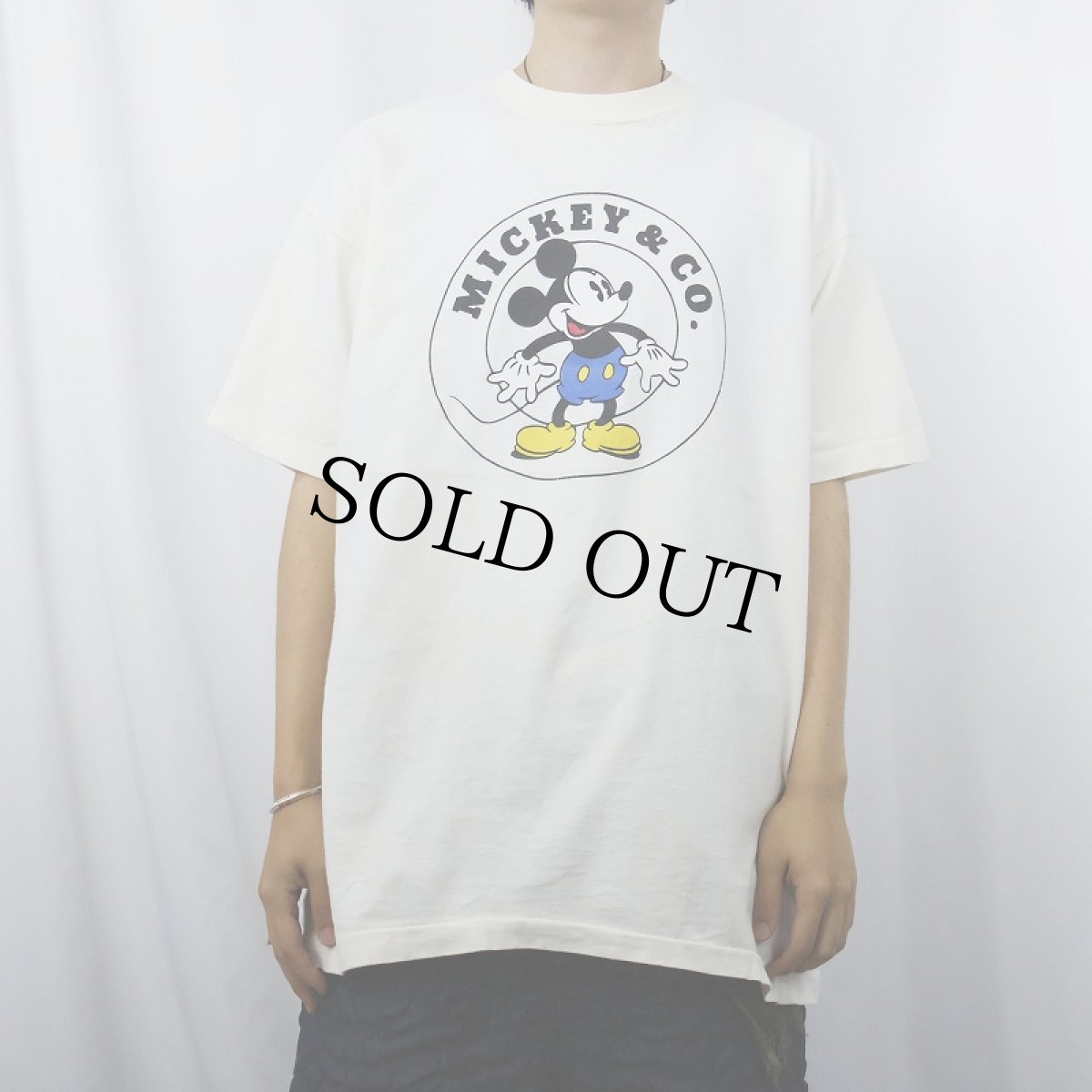 画像2: 90's MICKEY&CO USA製 "MICKEY MOUSE" キャラクタープリントTシャツ ONE SIZE (2)